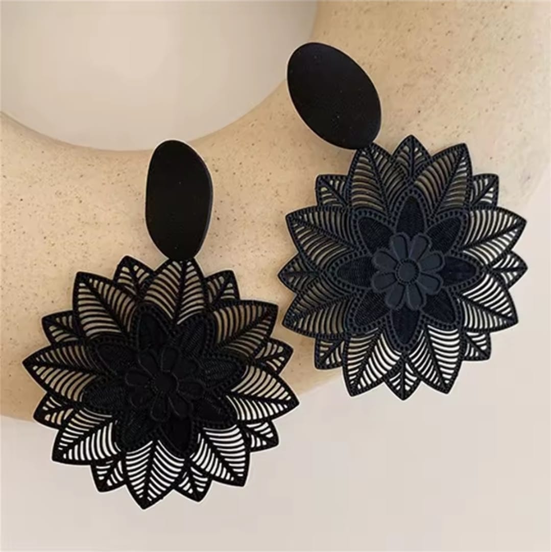 Aretes Negros Mandala Floral