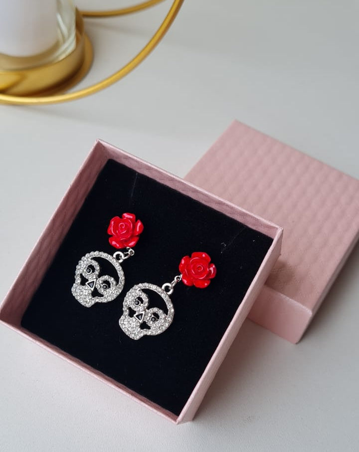 Aretes de Calaveras con Rosas Rojas
