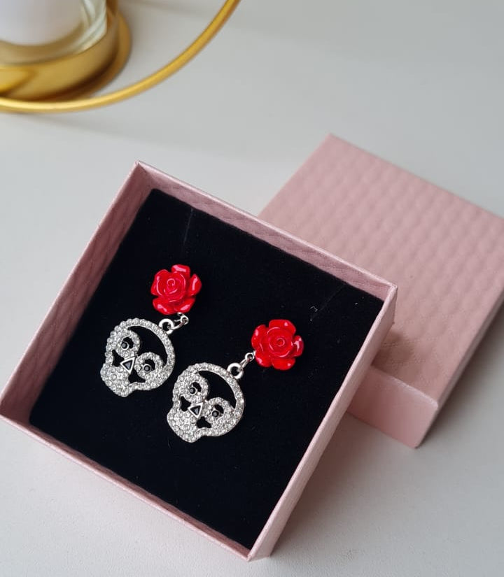 Aretes Calavera con Rosa Roja